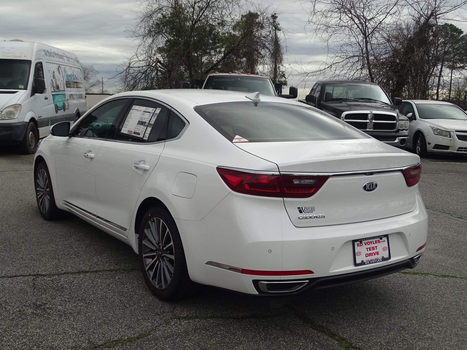 Kia cadenza 2019